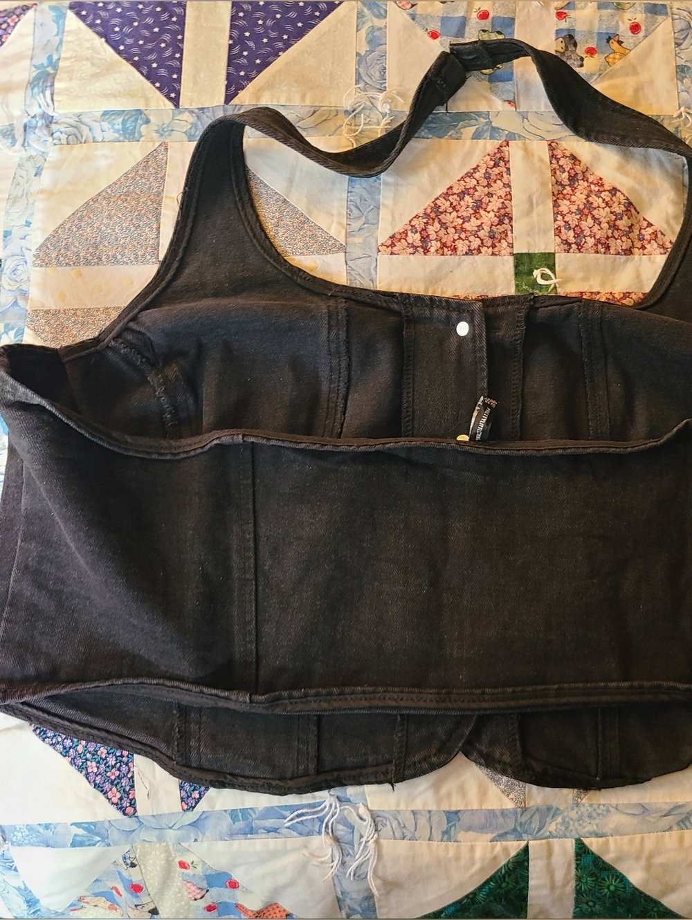 PrettyLittleThing Black Denim Button Front Crop Halter Top - Picture 2 of 7